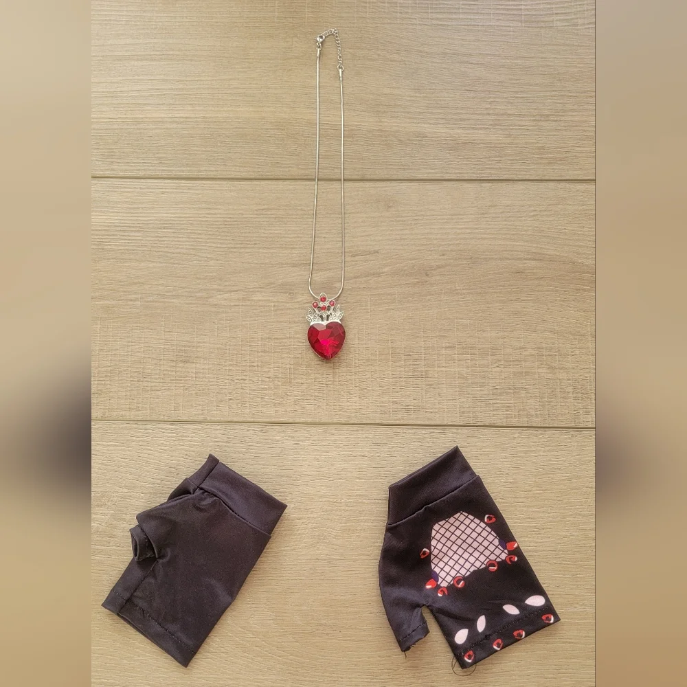 Girls Descendants Red Costume Dress Gloves Evie Heart Necklace Size 9-10